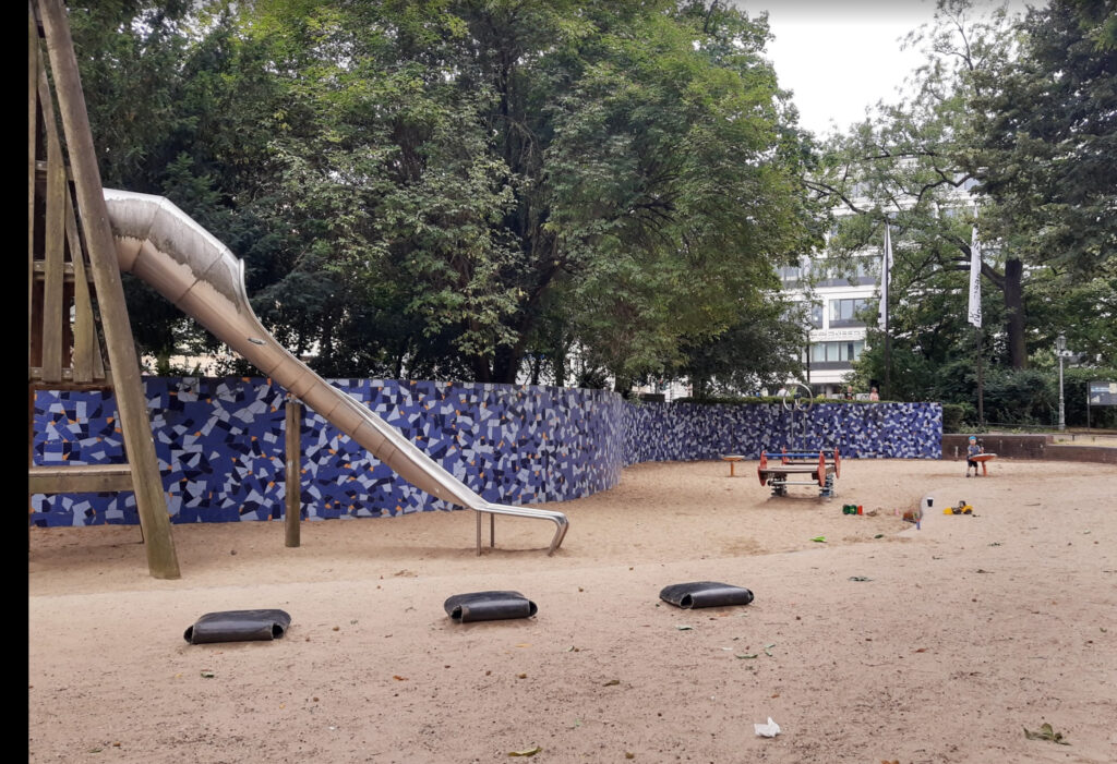 Spielplatz Elisabethstraße – Urban play area in Unterbilk