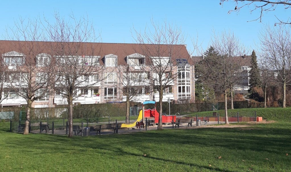 Sonnenpark – A spacious Düsseldorf park with sun and play