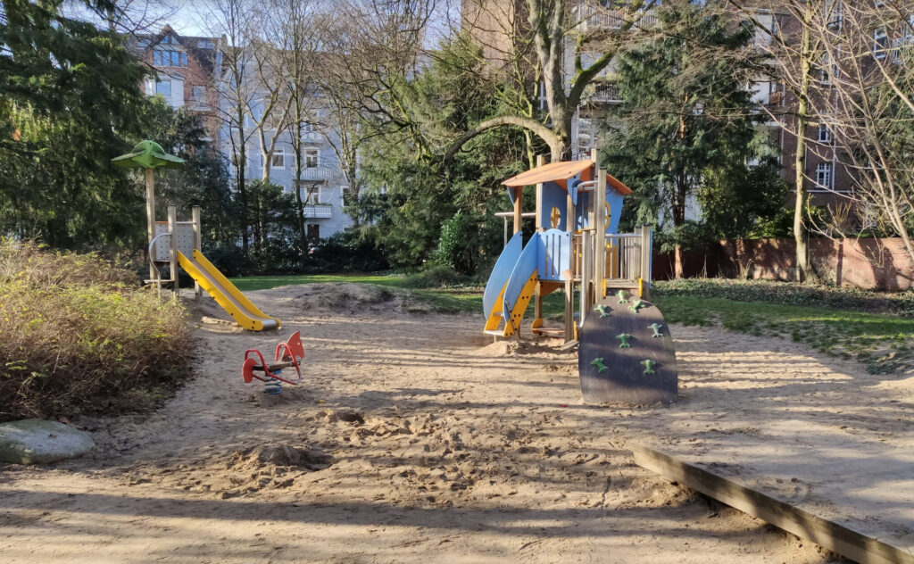Spielplatz Bruchstraße – Nestled in a quiet Flingern corner